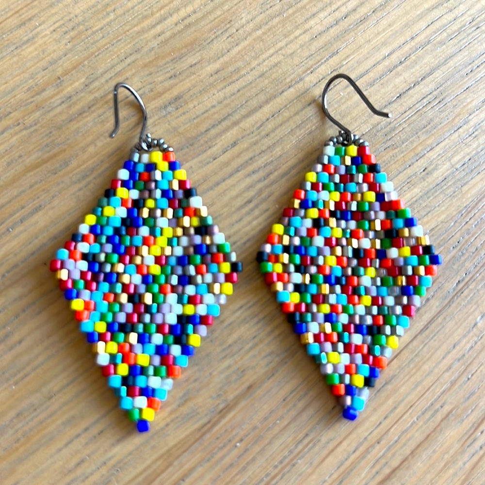 Beaded earrings - Picture 2 of 3